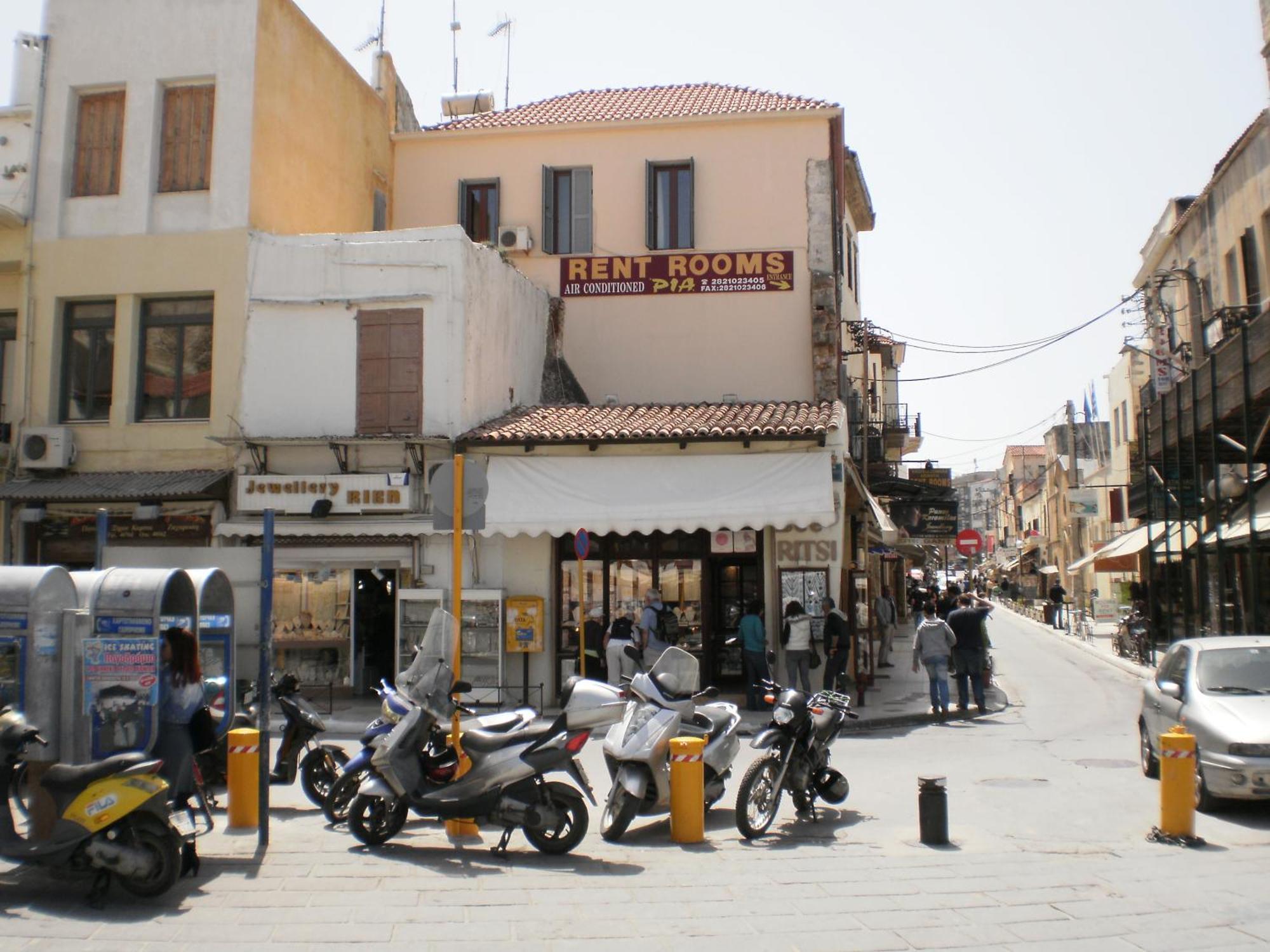 Pia Rooms Chania  Exterior foto